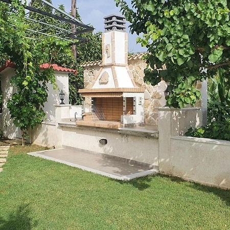 Zissis Villa & Pool 5Min Drive To Beach Kato Yerakarion Exterior photo