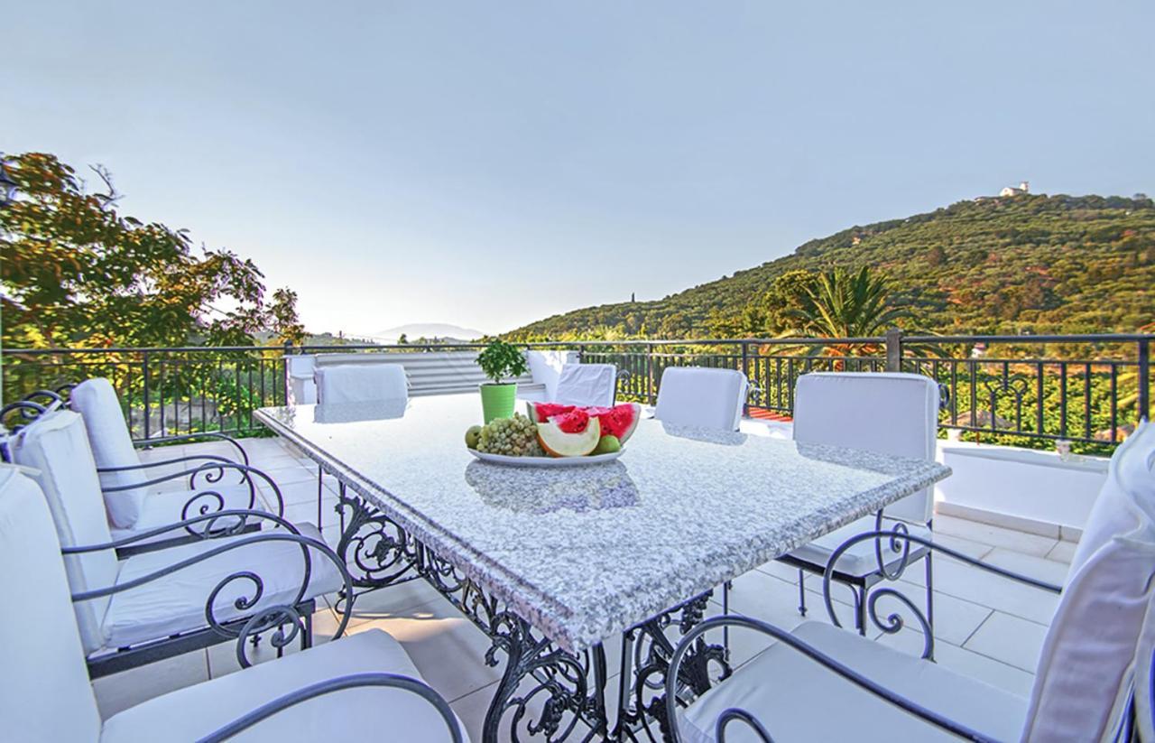 Zissis Villa & Pool 5Min Drive To Beach Kato Yerakarion Exterior photo