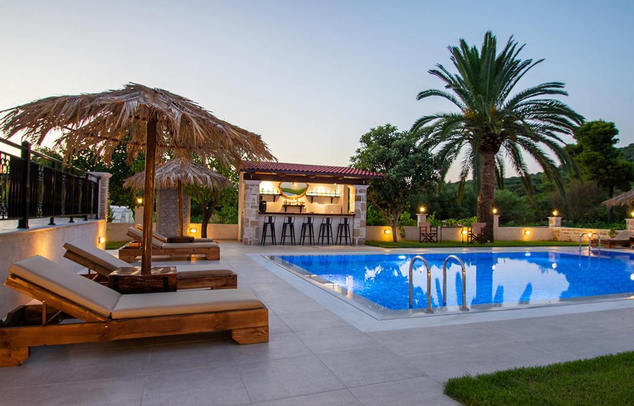 Zissis Villa & Pool 5Min Drive To Beach Kato Yerakarion Exterior photo