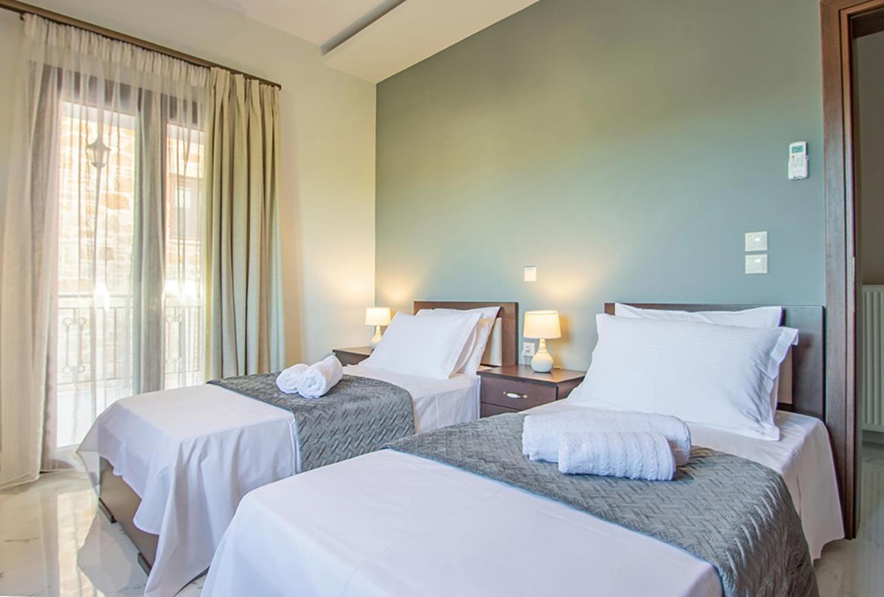 Zissis Villa & Pool 5Min Drive To Beach Kato Yerakarion Exterior photo